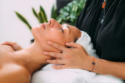 Ayurvedic therapy at Aaryuvedam